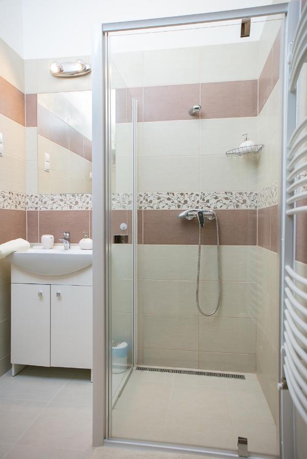 Forras Apartman Eger Exterior photo